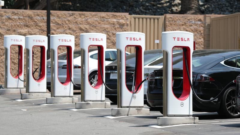 Top Key Features Of Tesla And Battery Charging Specification Top Key Features Of Tesla And Battery Charging Specification